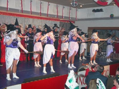 Tanz: Gemischte Showtanzgruppe des NCC mit ihrem Tanz "Hexen"