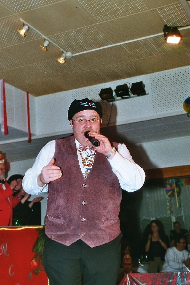 Gesang: Klaus Missing - "Niester Jungen küssen gut" und "Pipimann"