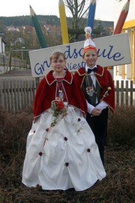 Kinderprinzenpaar Prinz Nico I. und Prinzessin Aileen I.